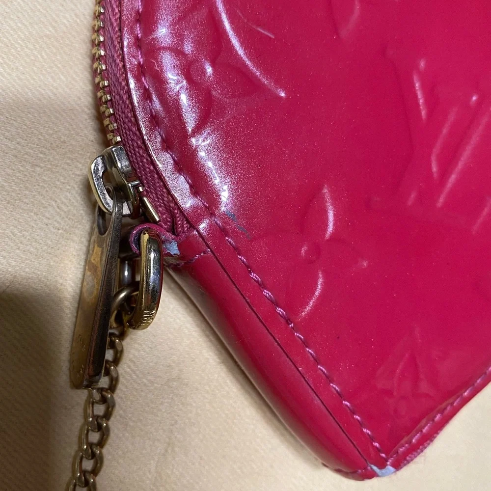 Louis Vuitton heart coin purse - Picture 9 of 16